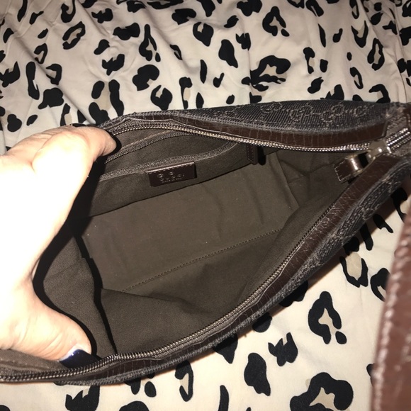 HOST PICK 🇮🇪GUCCI bag 💯 - Picture 7 of 8